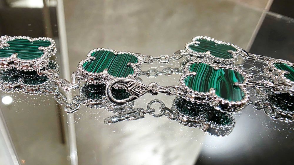 Van Cleef & Arpels VCA Silver Green 5 Vintage Alhambra Дамска Гривна