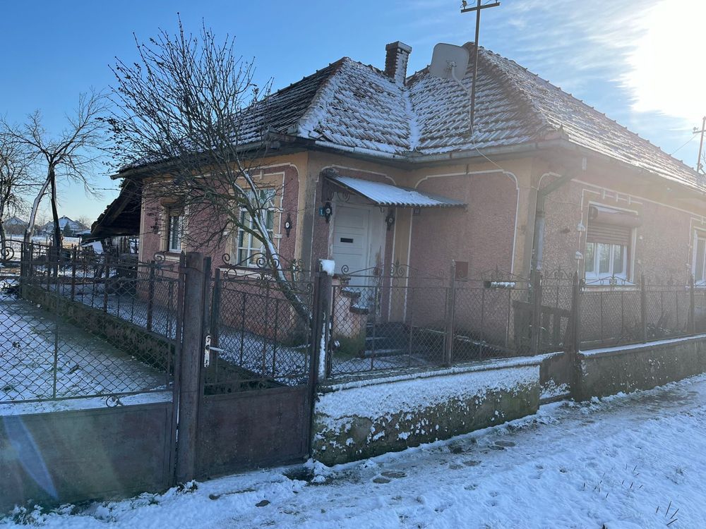 Vand casa in Boghis sau schimb cu ap in Satu Mare