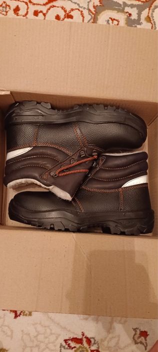 Продам ботинки хорошие