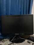 Монитор для продажи +VGA,HDMI-VGA адаптер