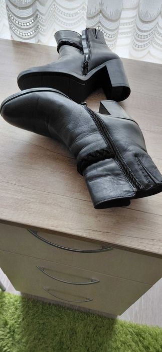 Vând botine de iarnă