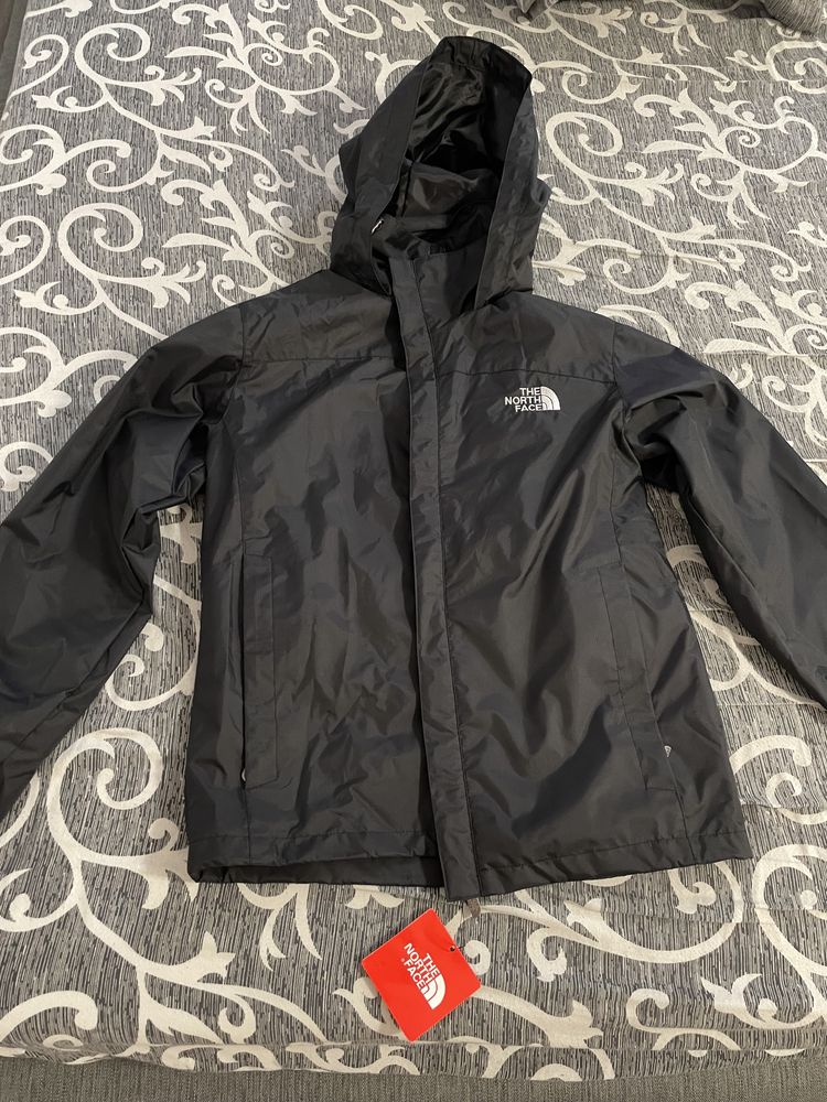 Geaca anti-vant the north face