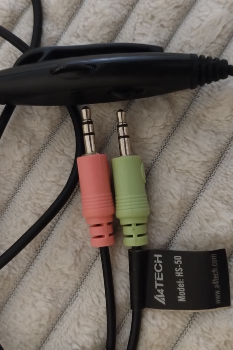 Casti cu microfon A4Tech HS-50, microfon defect