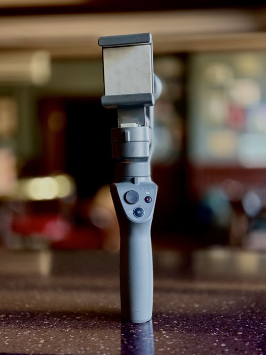 Стедикам DJI Osmo Mobile 2, в отличном состоянии.