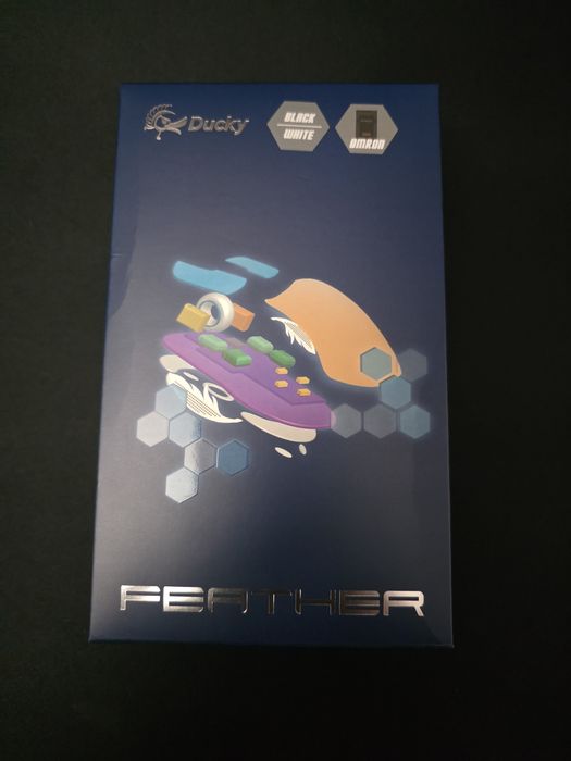 Vând Mouse Gaming Ultra-Ușor Ducky White Feather - 65g, Paracord, 16K