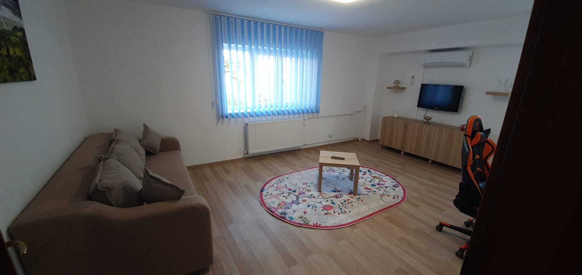 Particular vand apartament doua camere in Cartier Aviatiei