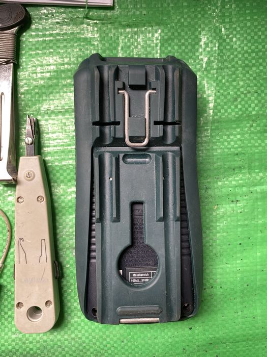 METRA HIT 16U - TRMS True RMS Качествен Мултицет изолационен тестер