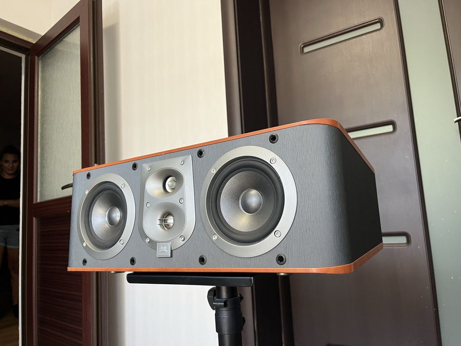 Boxa centru Jbl ES25c