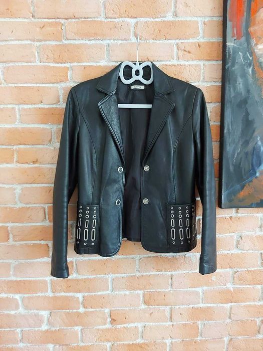 Geaca neagra din piele naturala masura M