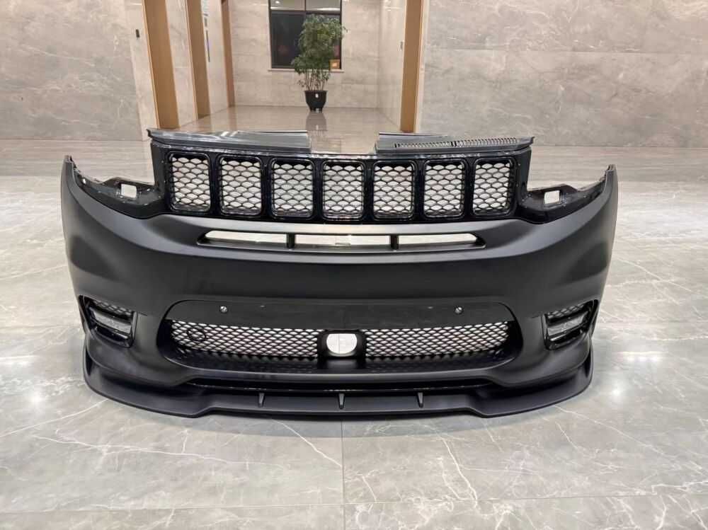 Предна броня Jeep GRAND CHEROKEE TRACKHAWK SRT Style + DRL 14-2021г