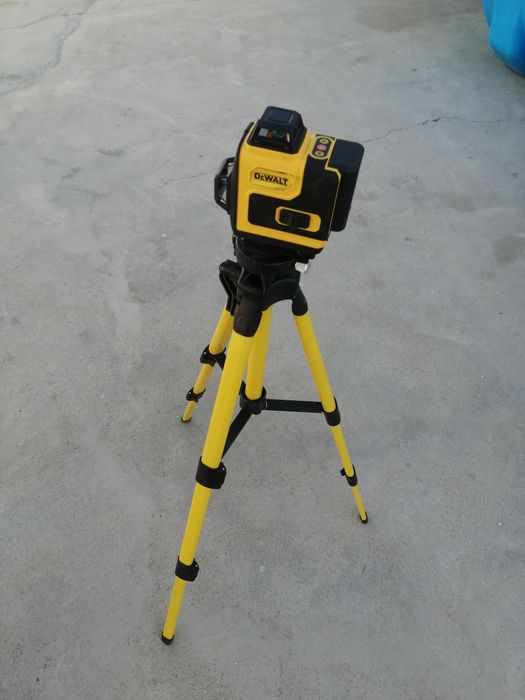 Lazer DEWALT 4D srochni sotiladi