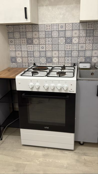 Продам газ плиту