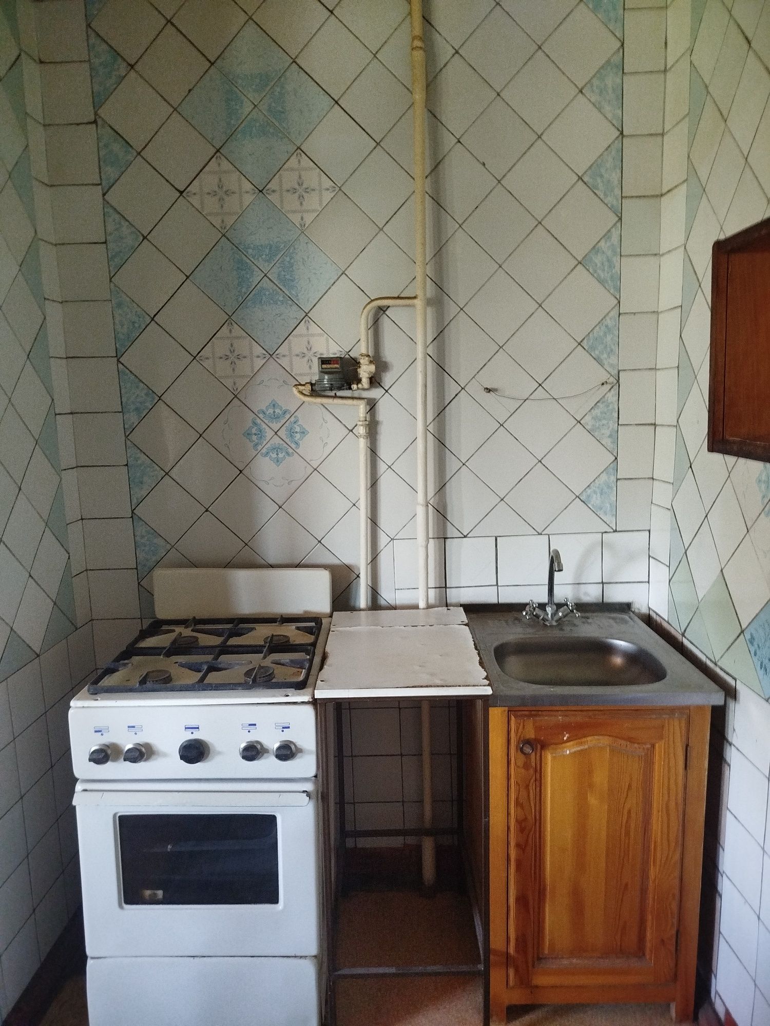 Sergeli 4 da 2 xonali Oilaga beriladi Srochna