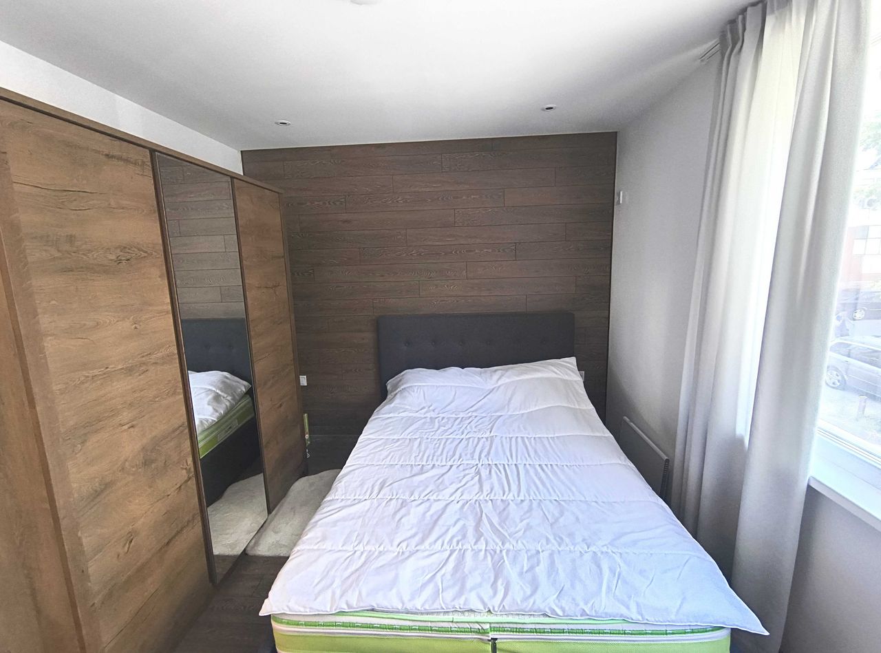 Продава се Тристаен апартамент в Стара Загора, Ремиза - 100 кв.м за 1480 €/кв.м - Снимка #16