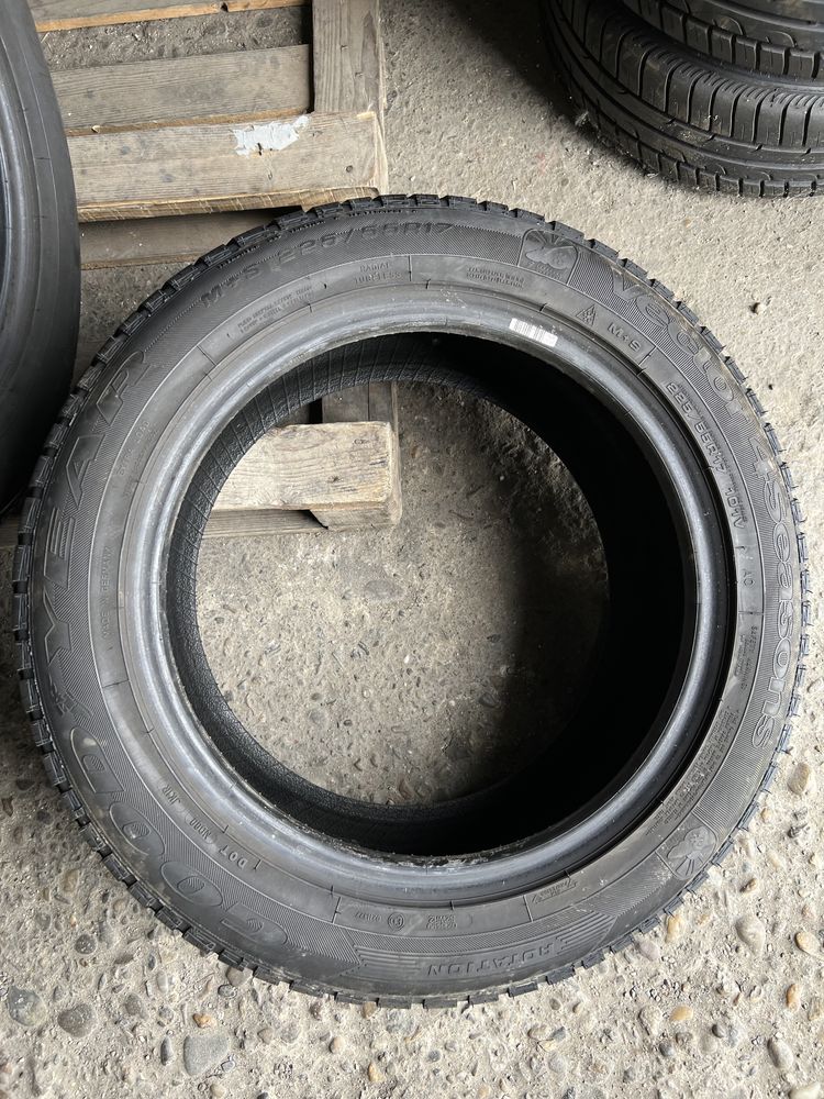 2 anvelope 225/55/17 Goodyear M+S 6 mm!