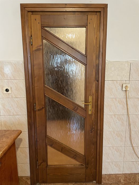 Usi lemn masiv second hand