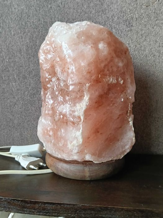 Солна лампа SALLY (от хималайска сол), 6.2кг реално тегло, 25cmx15cm