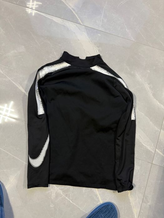 Nike горнище като ново не използвано