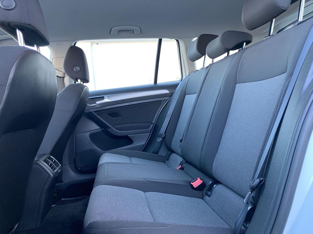 Volkswagen Golf 7 Break / 2015 / NAVI 105CP - Posibilitate rate
