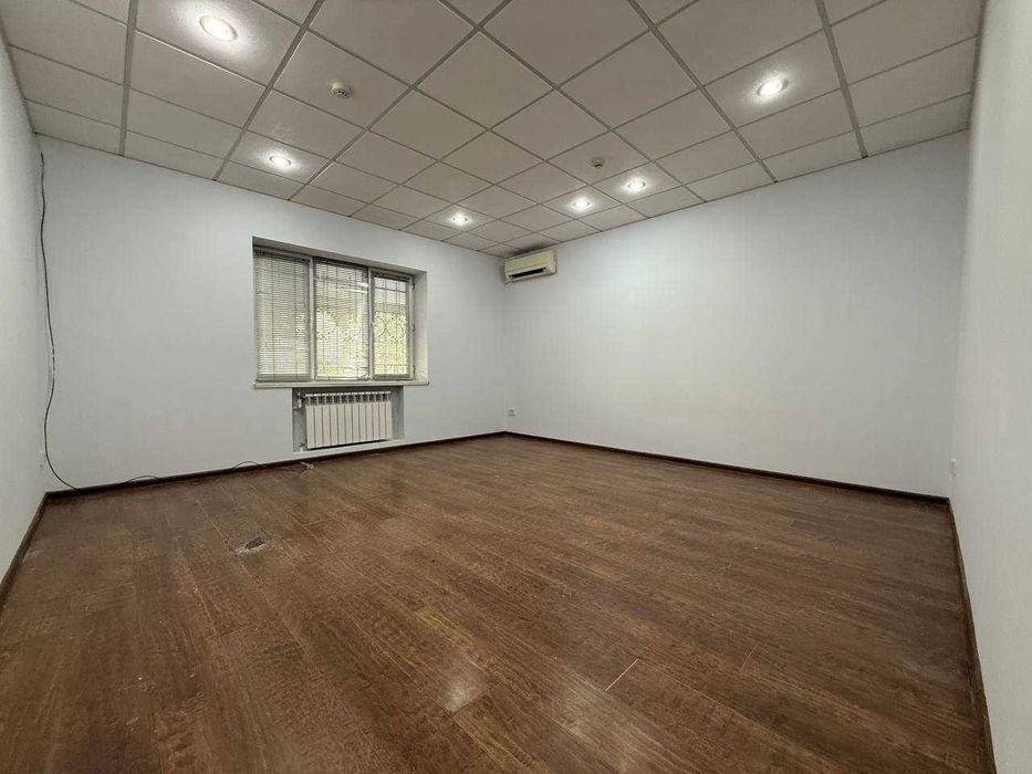 Аренда коммерческого помещения 170 м² Мирабад, ул. Нукус Гламур Бутик