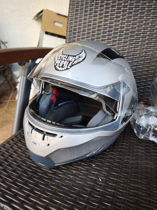 Vand casca moto scuter atv cu viziera barbie si lentile de soare retra