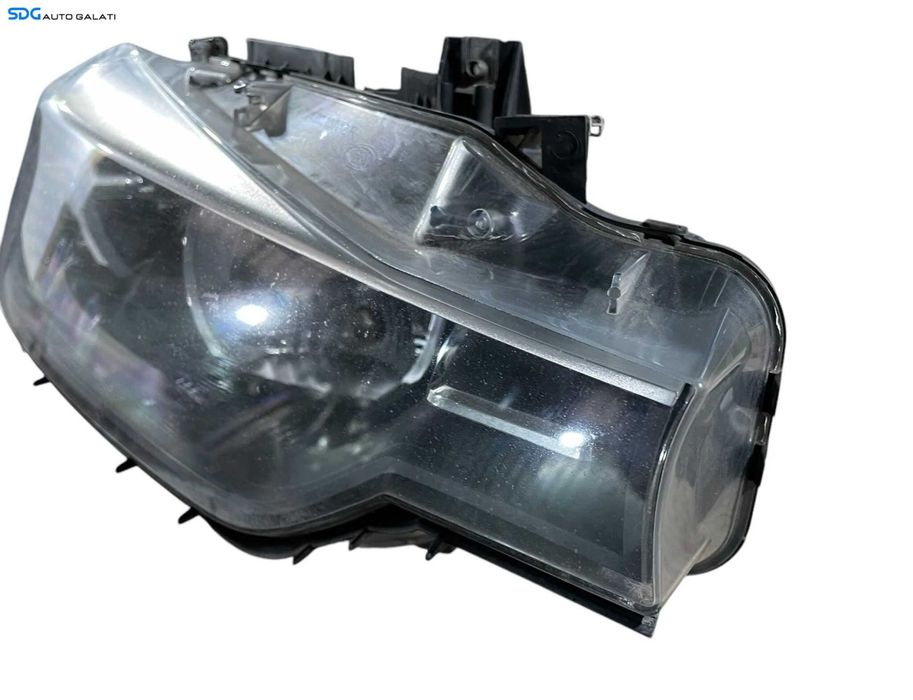 Far Dreapta FARA Xenon BMW Seria 3 F30 F31 2011 - 2015 [LR0156]
