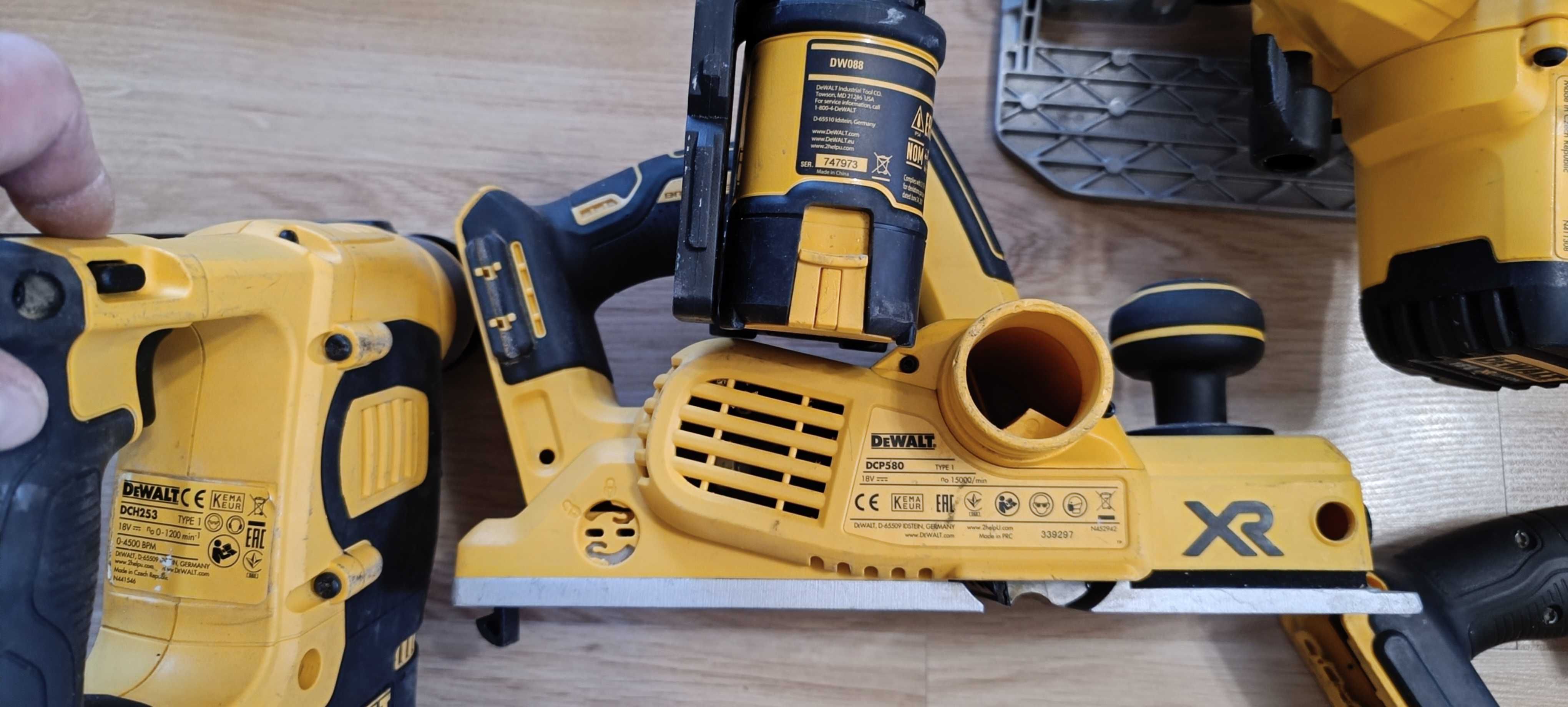 Dewalt 18v Бодита