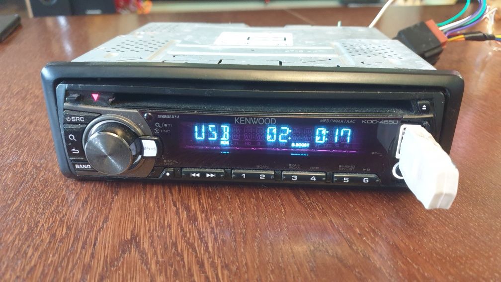 Авто плеър радио музика за кола Кенуулд Kenwood CD MP-3 USB AUX