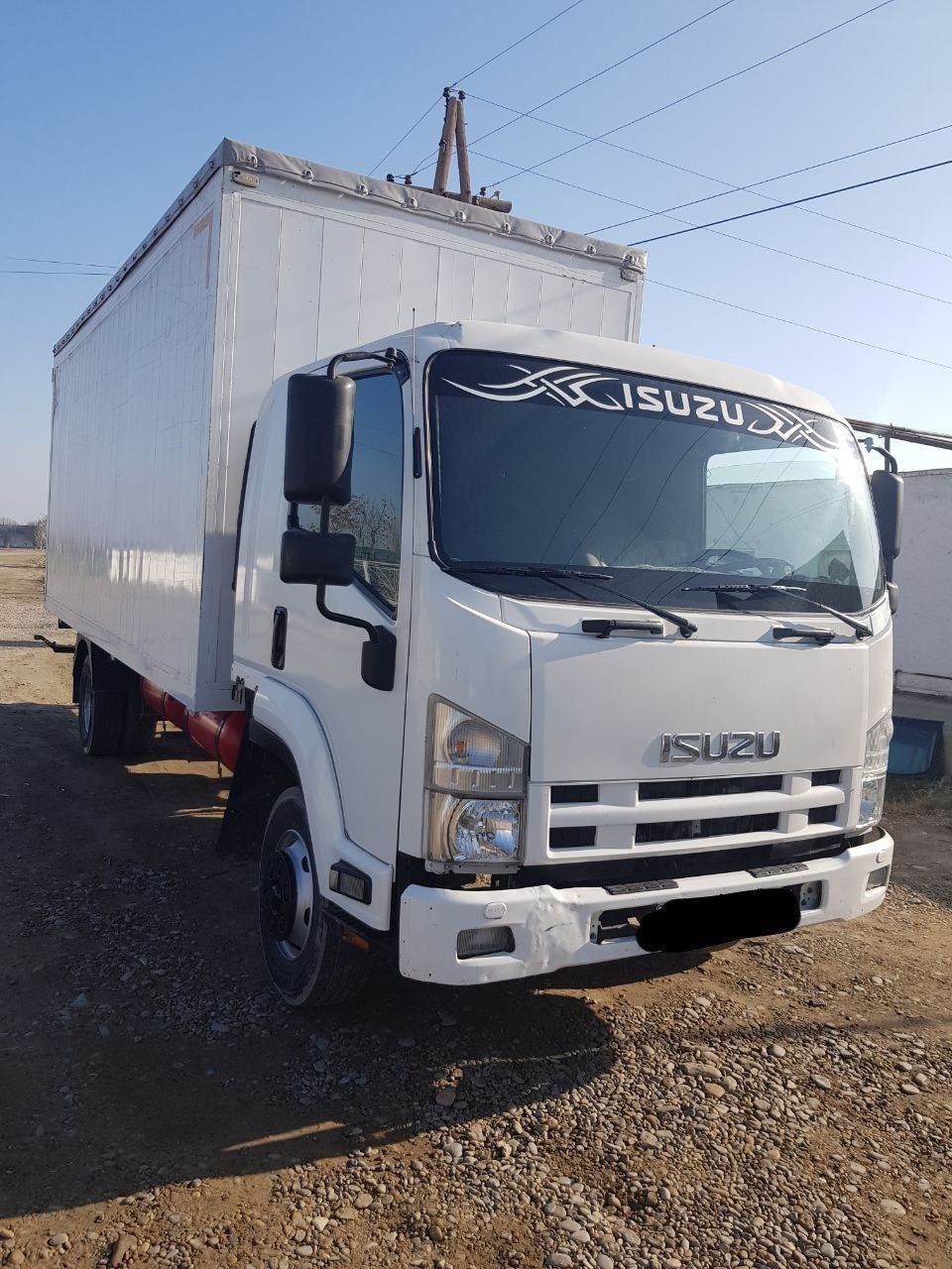 Isuzu  sotaman sotaman sotaman
