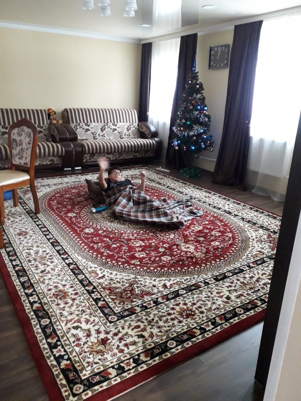 Продам ковёр в отличном состоянии.