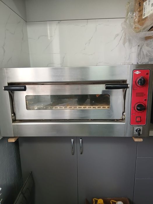 Печь для пиццы,с каменным протвенем
