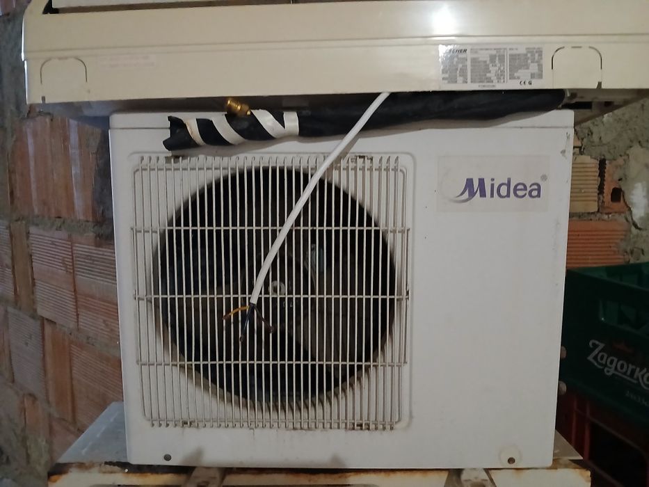 Климатици 9ка и12 ка