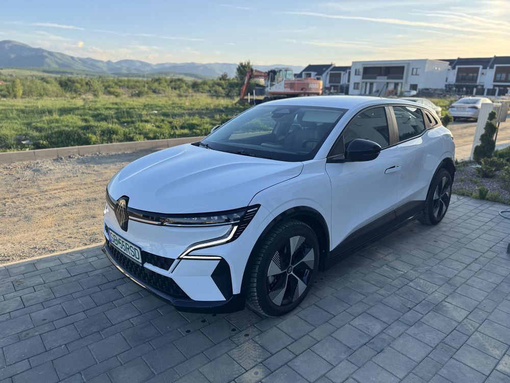 Renault megane E-tech ev40 standard charge