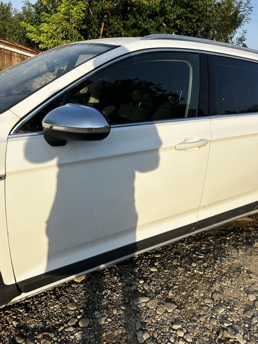 Ușă stânga față Volkswagen Passat Alltrack  B8