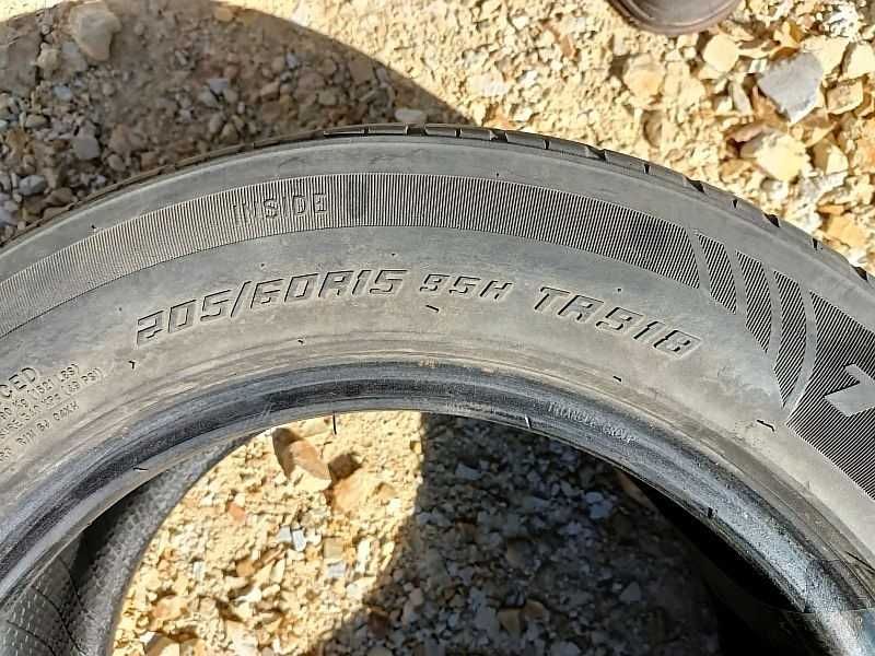 ОДНА шина 205/60 R15 - "Triangle Talon Sport" (Китай), летняя.