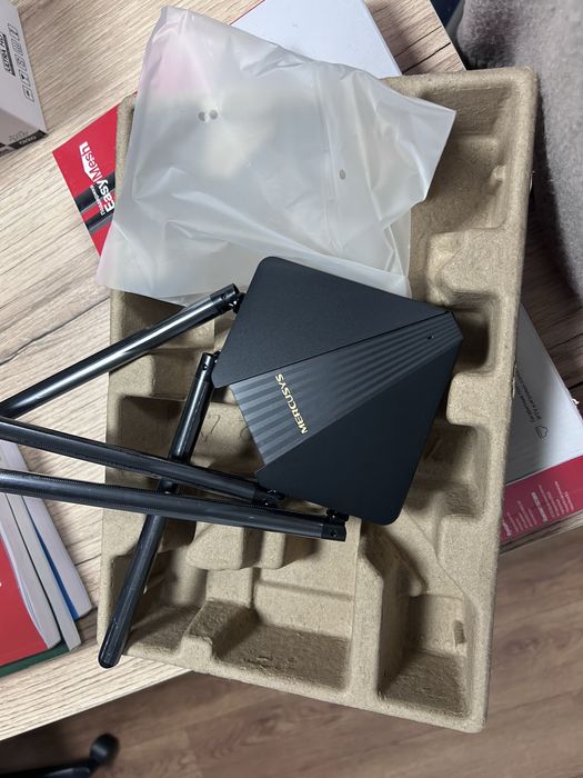 Продам Wi-Fi роутер Mercusys AC1200