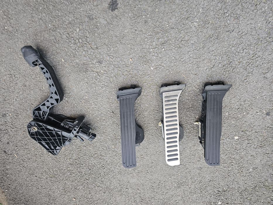 Pedala accelerație, ambreiaj Vw golf 5 Jetta touran Skoda Octavia 2