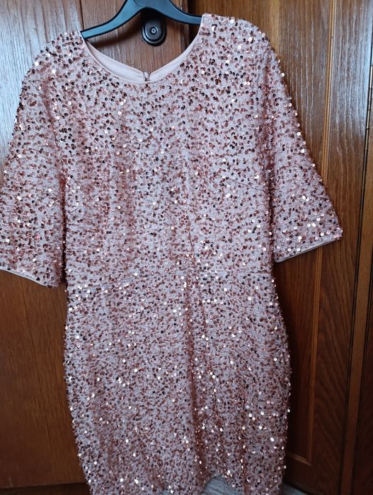 Красиви елегантни рокли 44-46