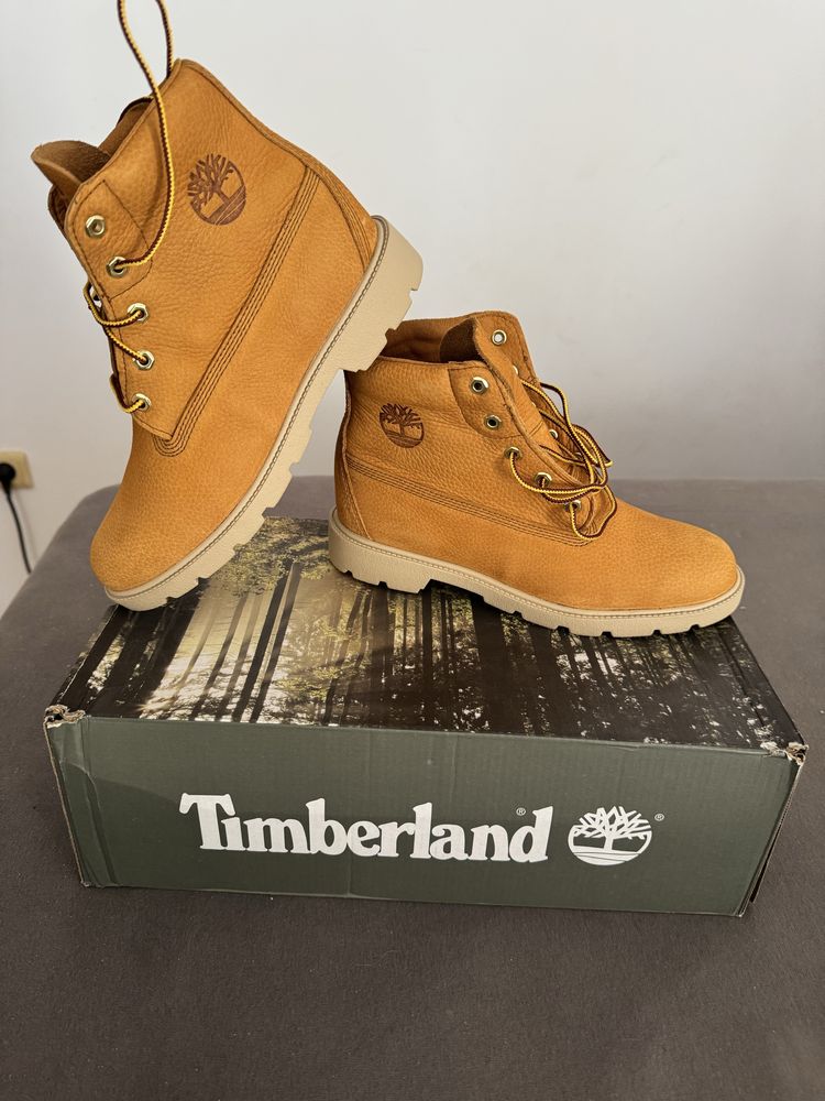 Timberland  piele marimea 39 noi