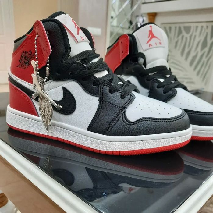 Детская обувь. Новая