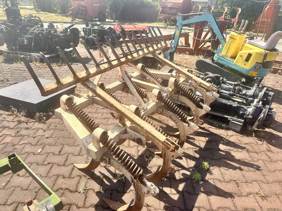 Scalificator tractor