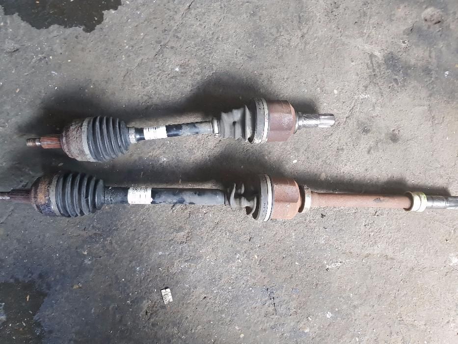 Planetara stanga / dreapta Renault Laguna 3 2.0DCI si 1.5DCI