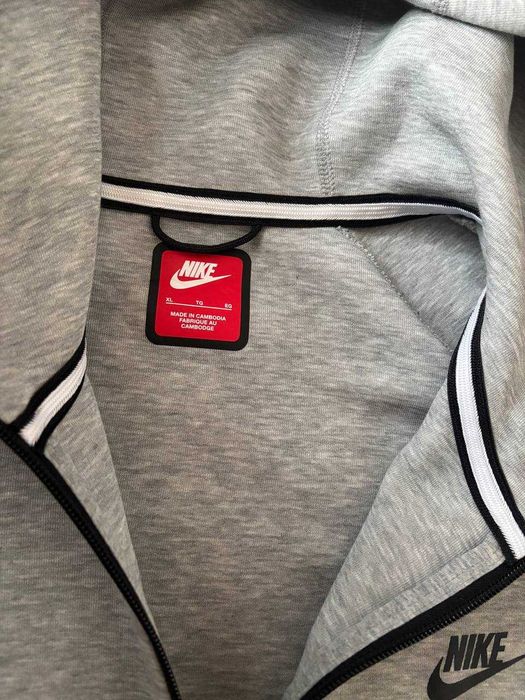 Оригинални nike tech fleece