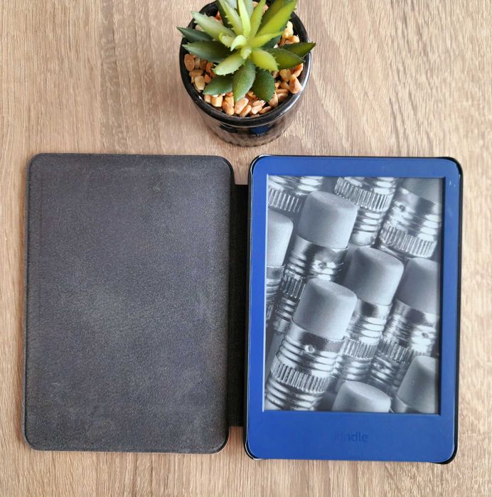 Kindle 11th generation електронен четец с подсветка БЕЗПЛАТНА ДОСТАВКА