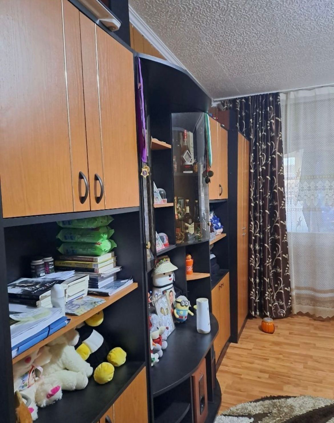Vând apartament 2 camere, Mioveni!