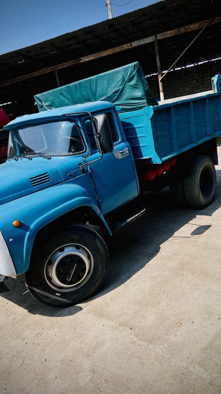Зил самосвал zil 130 сотилади