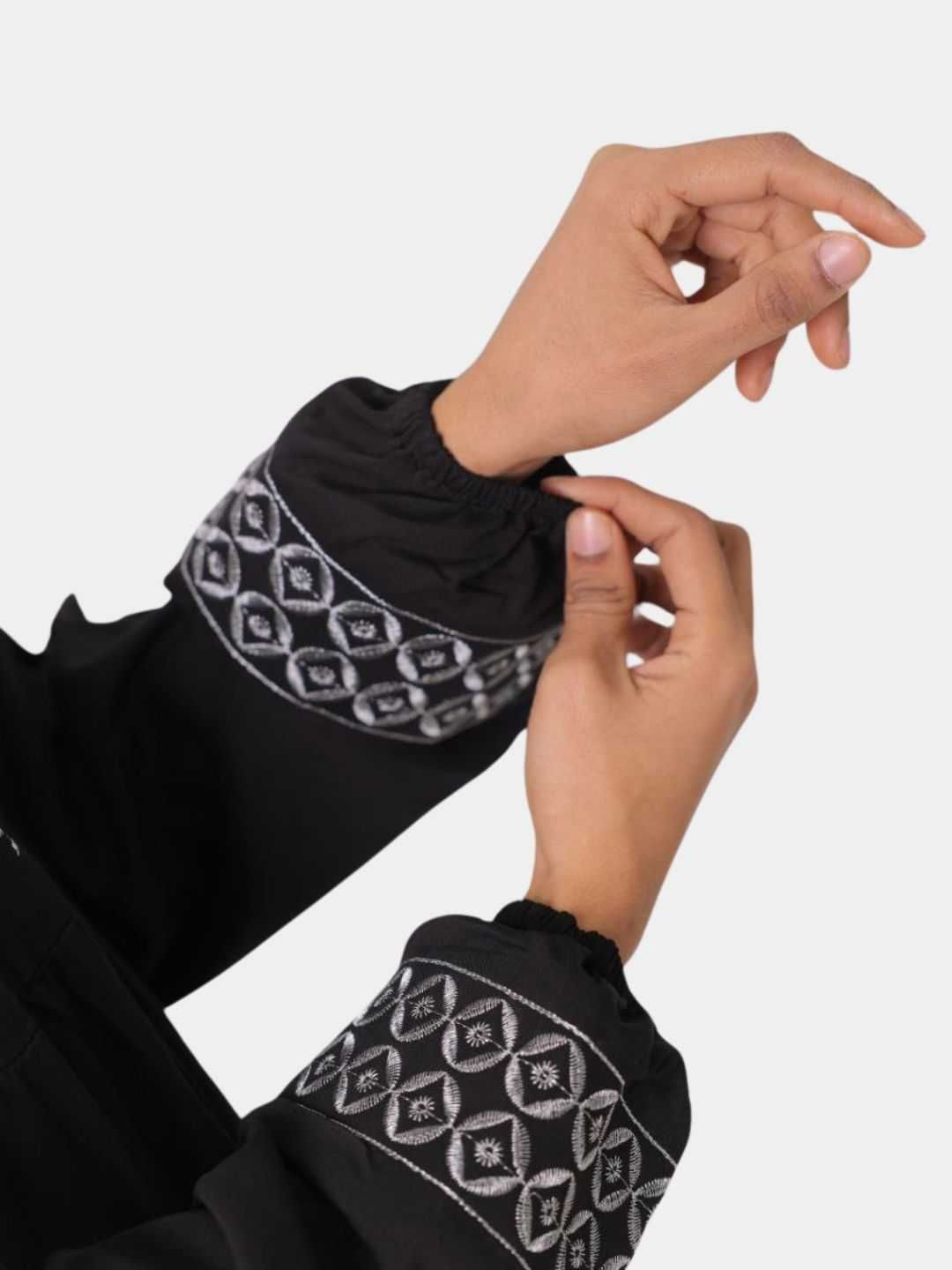 Namoz uchun ayollar libosi, shtanpel ko'ylak, kashtali,  hijob