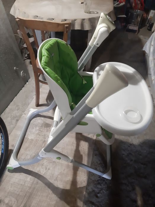 Продам стульчик для кормления