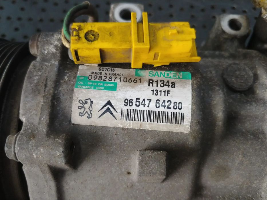 compresor clima ac 4ht 2.2 hdi peugeot 407 9654764280  -cu defect