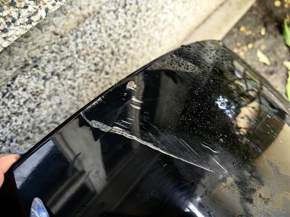 Продавам заден капак/куфар за резервна гума на Toyota RAV4